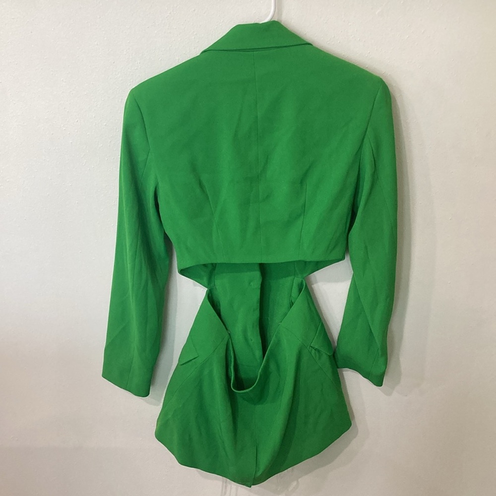 Cut out back blazer/dress - Picture 2 of 7